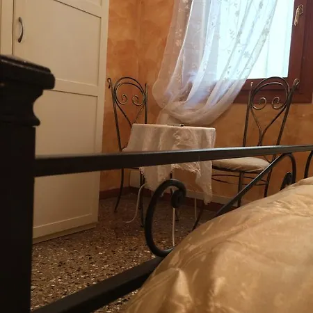 Da Sara البندقية